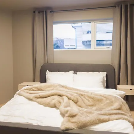 Staying 1 - New And Modern