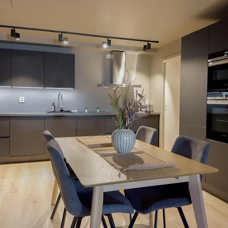 Staying 1 - New And Modern Apartment